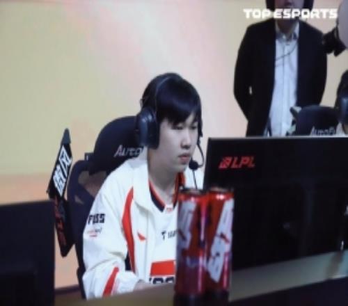 分场均得分,却只犯三误,年薪,亚博体育,亚博体育官网,亚博体育app,亚博体育下载